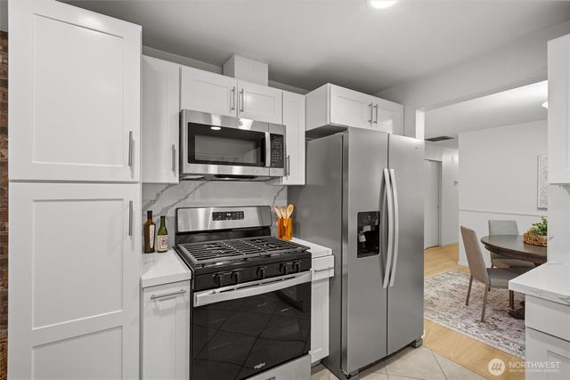 7624 141st Avenue NE, Redmond, WA 98052