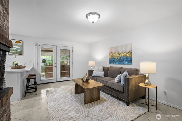 7624 141st Avenue NE, Redmond, WA 98052