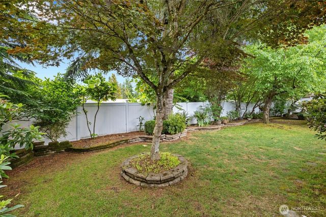 7624 141st Avenue NE, Redmond, WA 98052