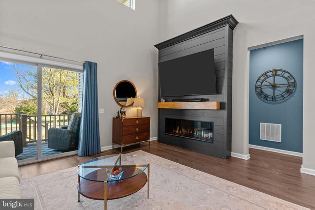 4008 MARQUIS LN, Jamison, PA 18929