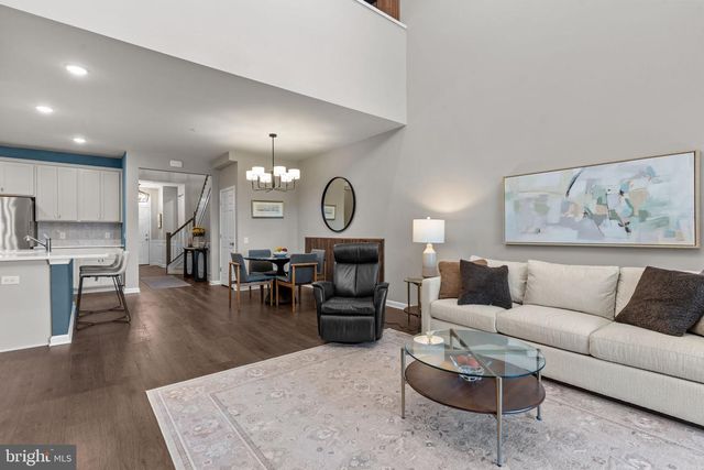 4008 MARQUIS LN, Jamison, PA 18929