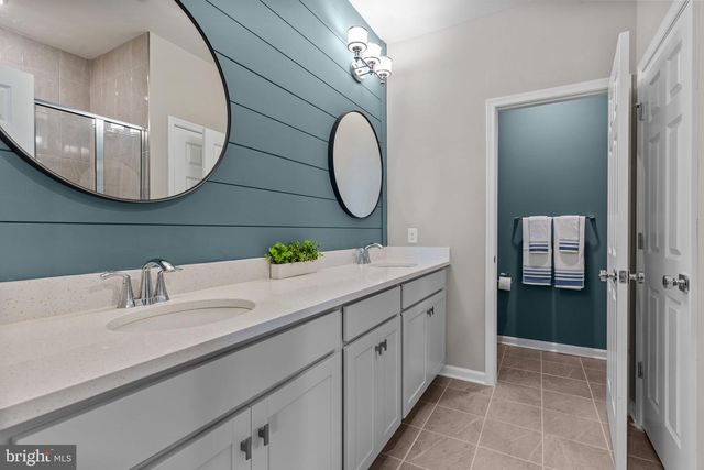 4008 MARQUIS LN, Jamison, PA 18929