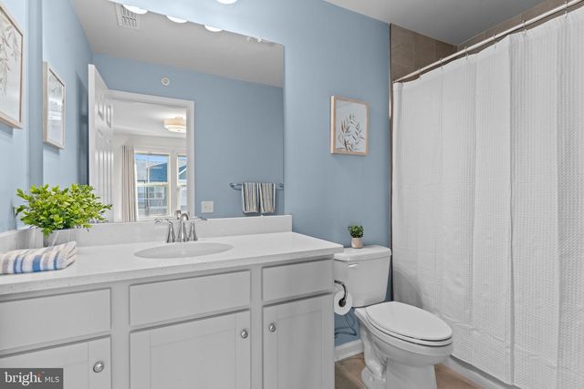 4008 MARQUIS LN, Jamison, PA 18929