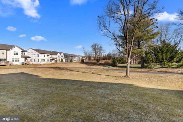 4008 MARQUIS LN, Jamison, PA 18929