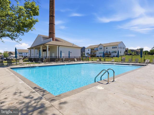 4008 MARQUIS LN, Jamison, PA 18929