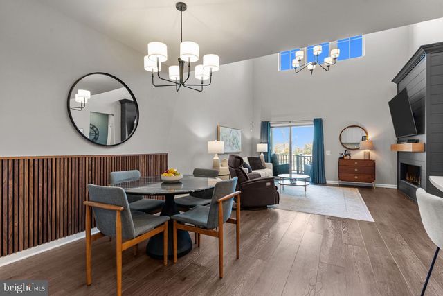 4008 MARQUIS LN, Jamison, PA 18929