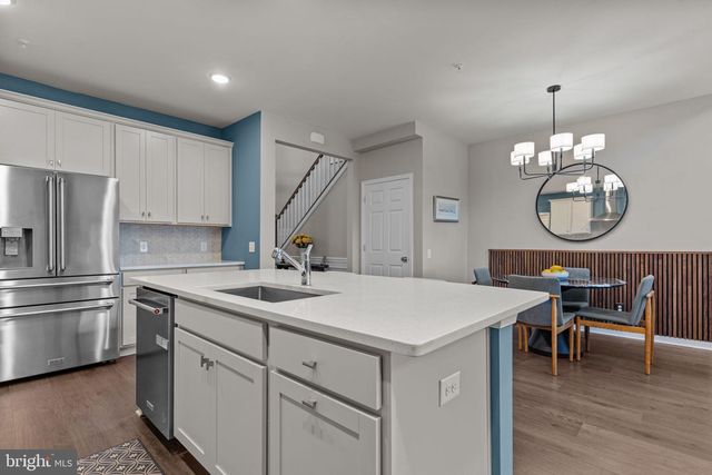 4008 MARQUIS LN, Jamison, PA 18929