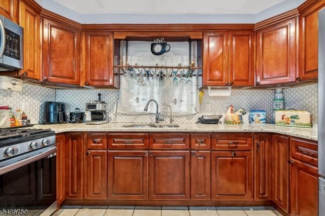 509 Ridge St, Newark City, NJ 07104