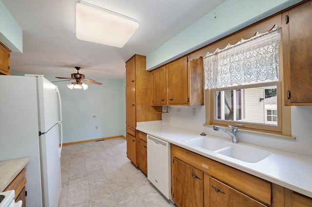 9020 Pettit Drive, Highland, IN 46322