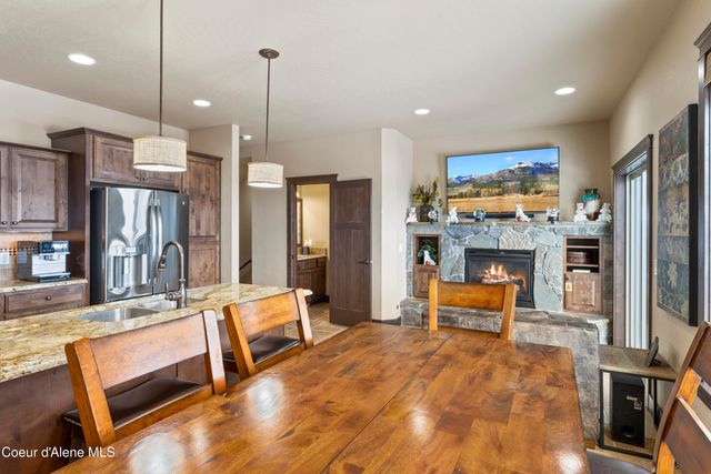 135 Chutes Ln, Sandpoint, ID 83864