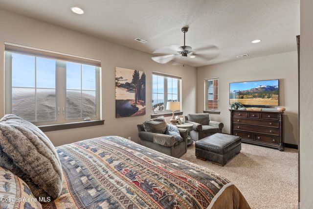 135 Chutes Ln, Sandpoint, ID 83864