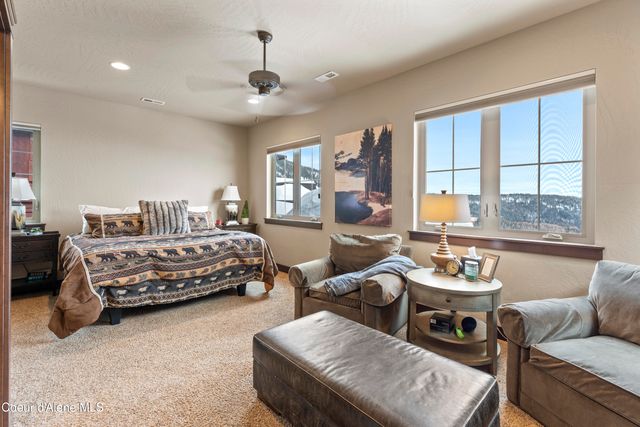 135 Chutes Ln, Sandpoint, ID 83864