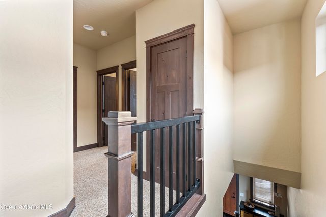 135 Chutes Ln, Sandpoint, ID 83864