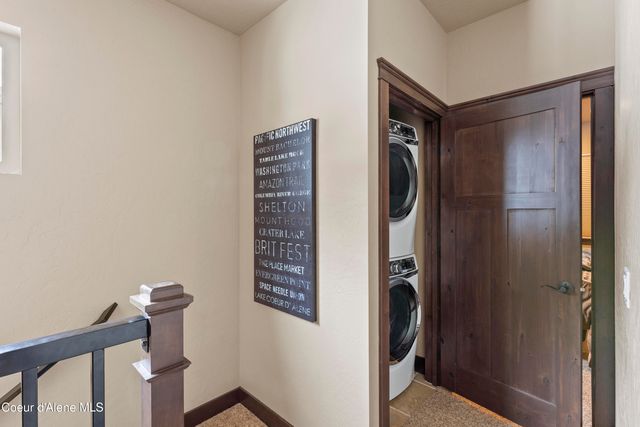 135 Chutes Ln, Sandpoint, ID 83864