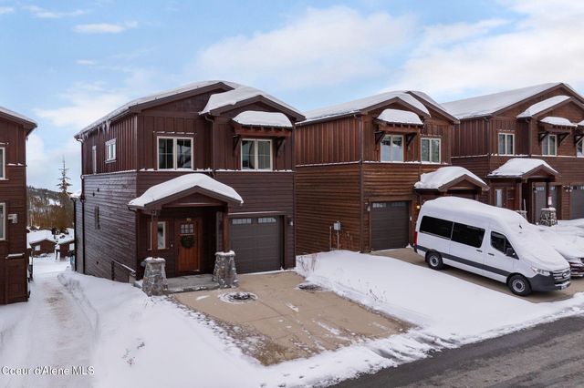 135 Chutes Ln, Sandpoint, ID 83864