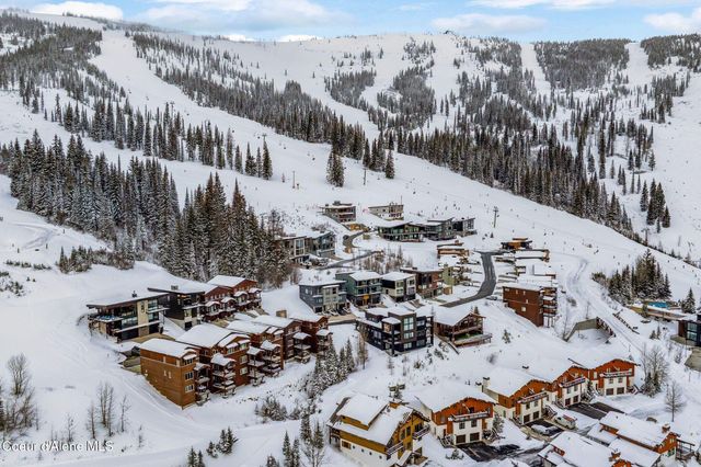 135 Chutes Ln, Sandpoint, ID 83864