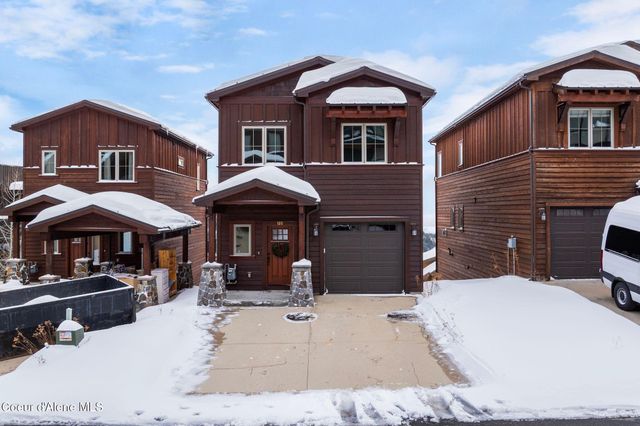 135 Chutes Ln, Sandpoint, ID 83864