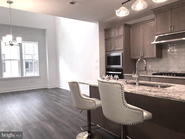 5202 DONATELLO DR, Princeton, NJ 08540