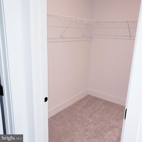 5202 DONATELLO DR, Princeton, NJ 08540