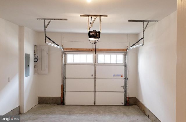 5202 DONATELLO DR, Princeton, NJ 08540