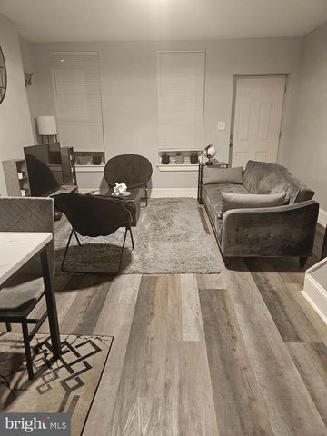 2016 N LEITHGOW ST, Philadelphia, PA 19122