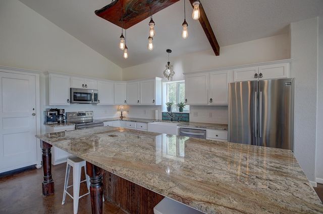 5901 RR 1869, Liberty Hill, TX 78642