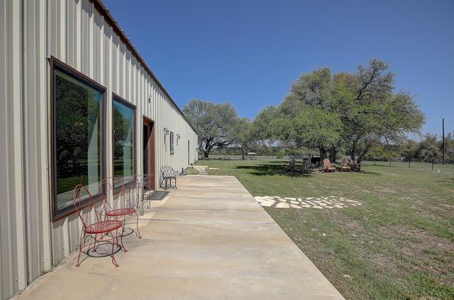 5901 RR 1869, Liberty Hill, TX 78642