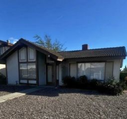 9002 Scott, Bellflower, CA 90706