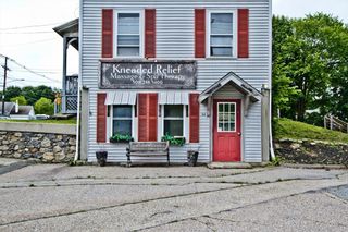 32 Worcester, Charlton, MA 01507