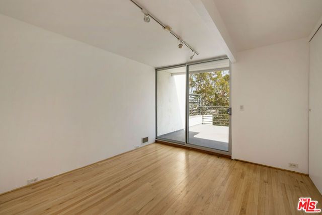 2330 Silver Ridge Avenue, Los Angeles, CA 90039