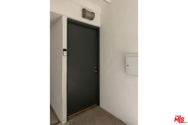 2330 Silver Ridge Avenue, Los Angeles, CA 90039