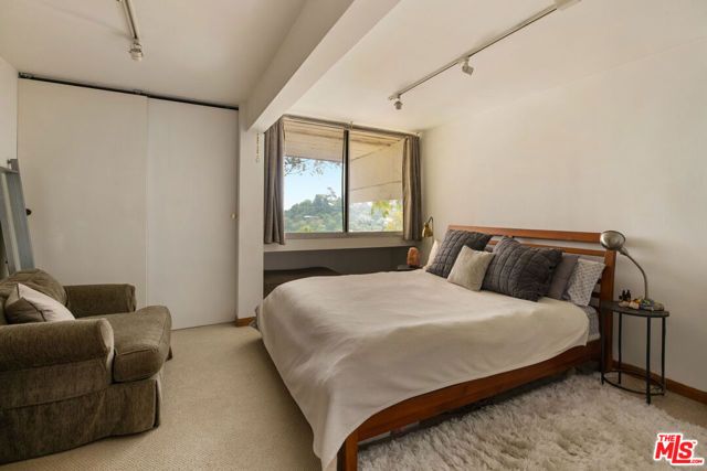 2330 Silver Ridge Avenue, Los Angeles, CA 90039