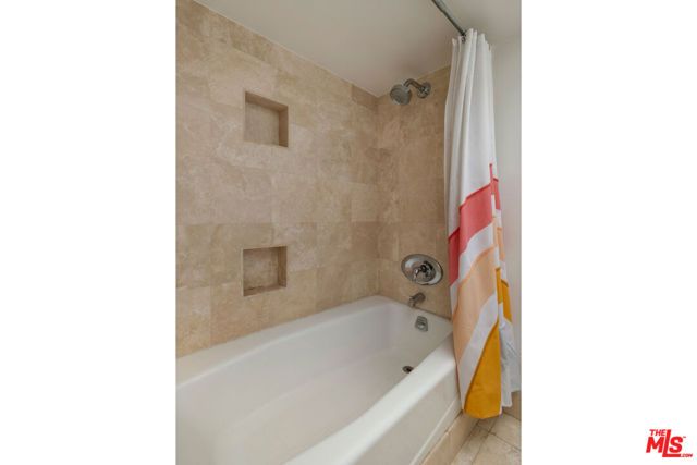 2330 Silver Ridge Avenue, Los Angeles, CA 90039