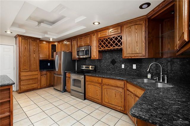 610 Baltic Avenue, Edinburg, TX 78539