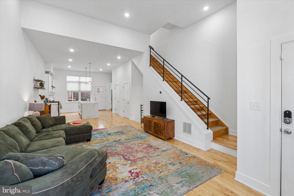 2720 W CABOT ST, PHILADELPHIA, PA 19121 — photo 3