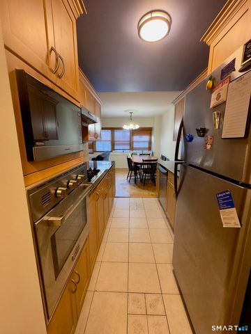 31 Woodland Street 1I, Hartford, CT 06111