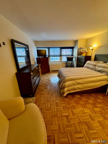 31 Woodland Street 1I, Hartford, CT 06111