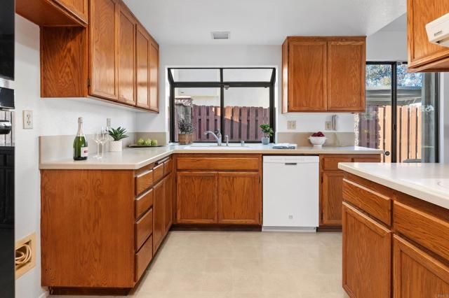 895 Mesa Place, Chula Vista, CA 91910