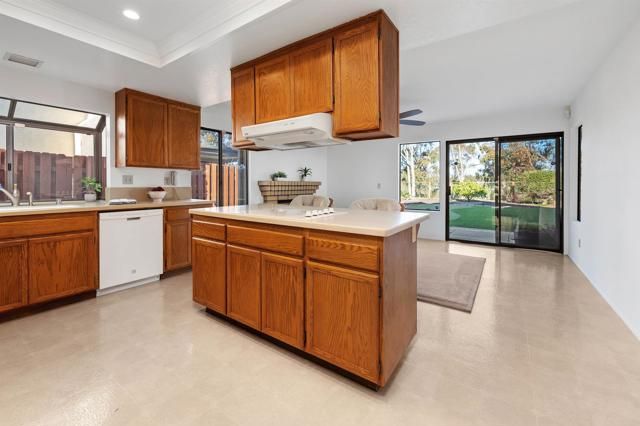 895 Mesa Place, Chula Vista, CA 91910