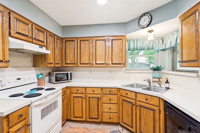 6804 Ritter Lane, Fort Worth, TX 76137