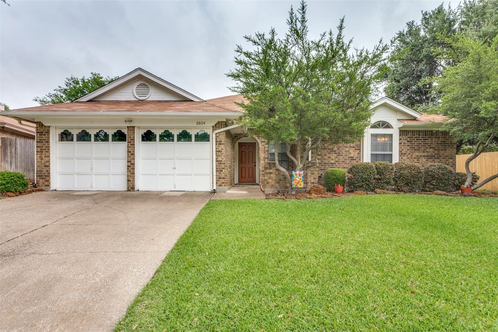 6804 Ritter Lane, Fort Worth, TX 76137