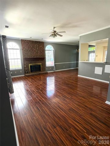900 Gretna Green Drive, Charlotte, NC 28217