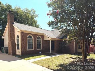 900 Gretna Green Drive, Charlotte, NC 28217