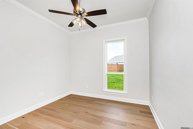 38158 Sweet Briar Dr, Prairieville, LA 70769