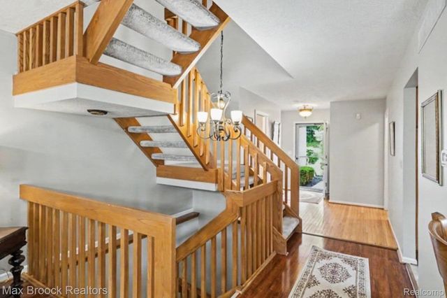 6510 Scenic Pines Court, Independence Charter Township, MI 48346