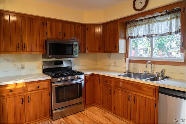 385 Fairview Circle, Winfield, NY 13491