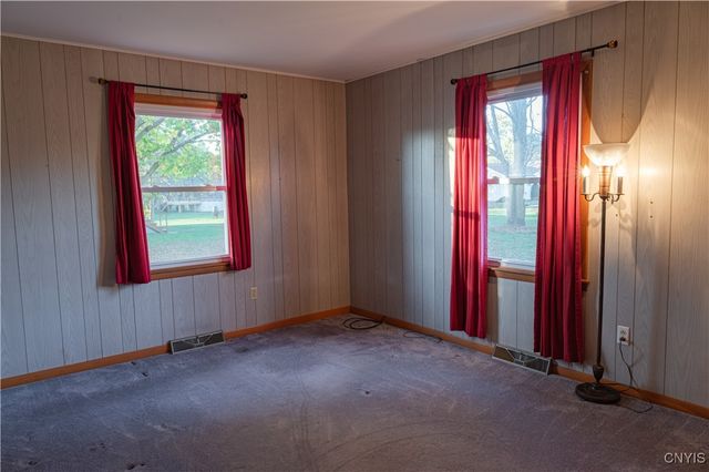 385 Fairview Circle, Winfield, NY 13491