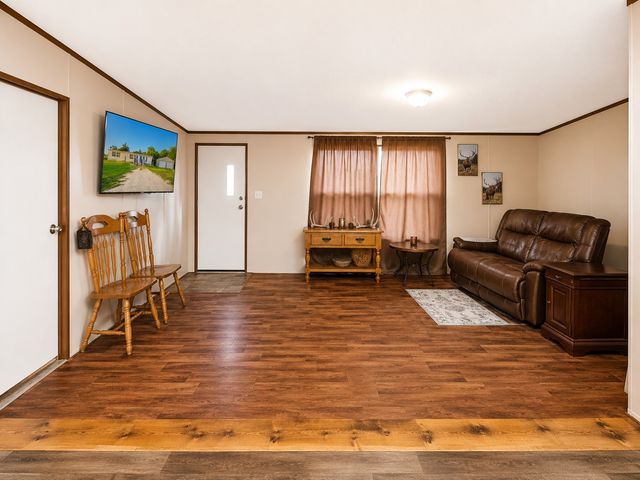 8883 County Road 2075, Powell, TX 75153