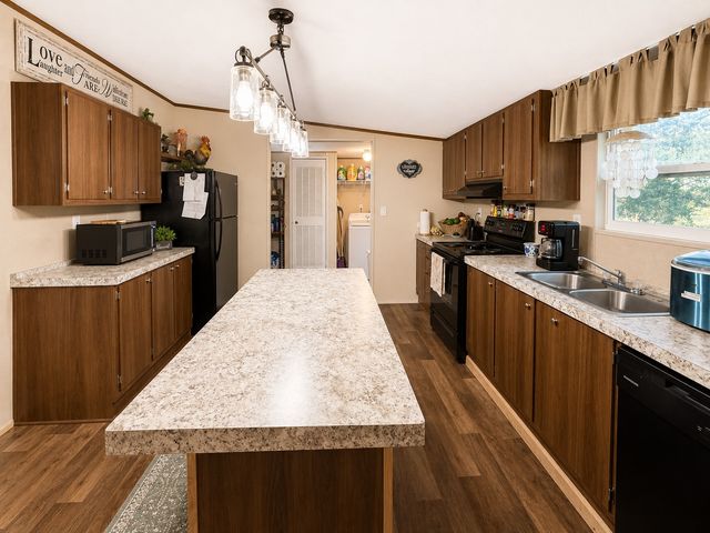 8883 County Road 2075, Powell, TX 75153