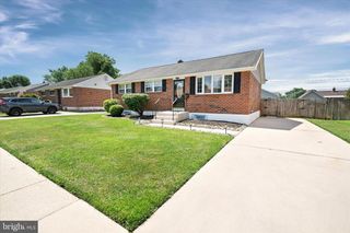 22 IVY LN, New Castle, DE 19720